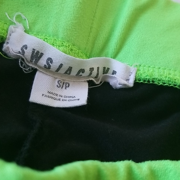 FREE - Biker shorts - Picture 3 of 3